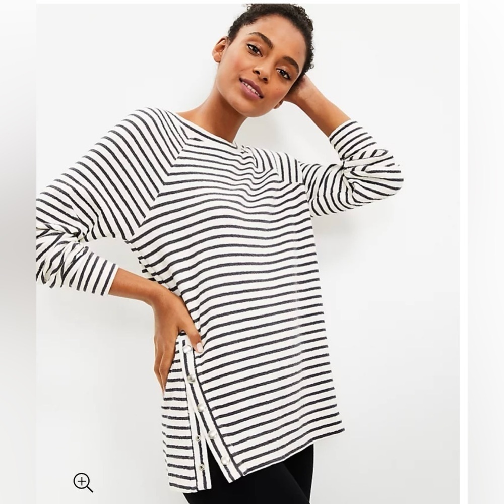 Lou & Grey Striped Side Snap Sweatshirt Size Small